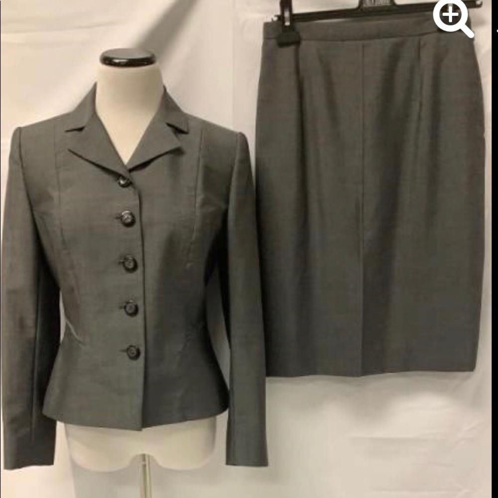 Carlisle women’s skirt suit gray